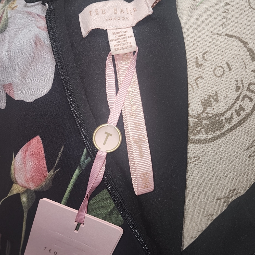 Ted Baker London Black and Floral dress (TB Size 4) - Picture 6 of 8